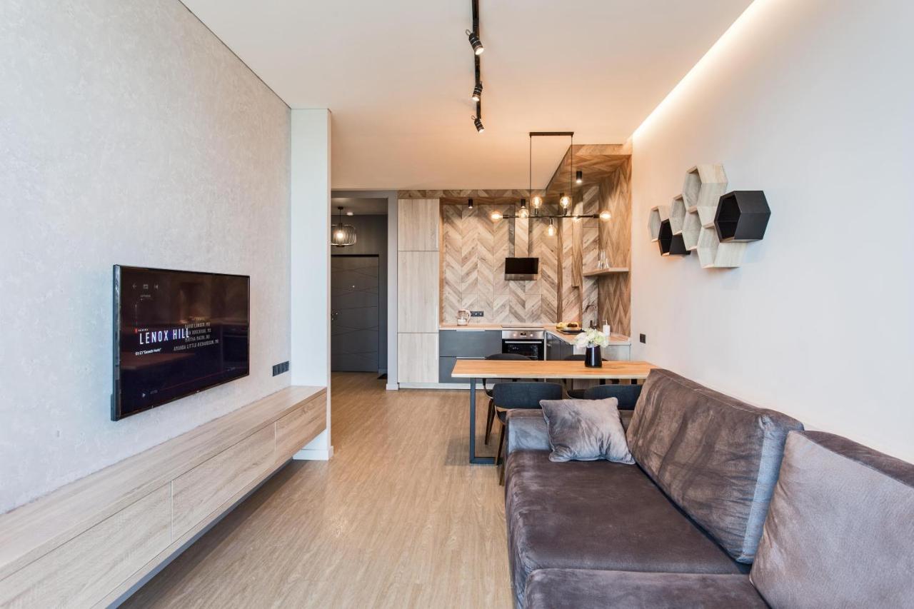 Luxury Apt Chkalov Tower - Free Gym Apartment โอเดสซา ภายนอก รูปภาพ